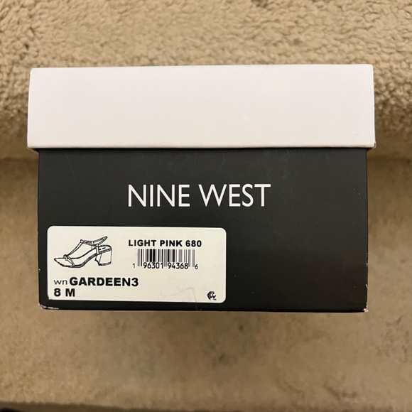 Nine West Gardeen3 Sandal - Picture 7 of 7